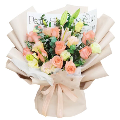贵港11朵粉玫瑰百合,温暖与甜蜜