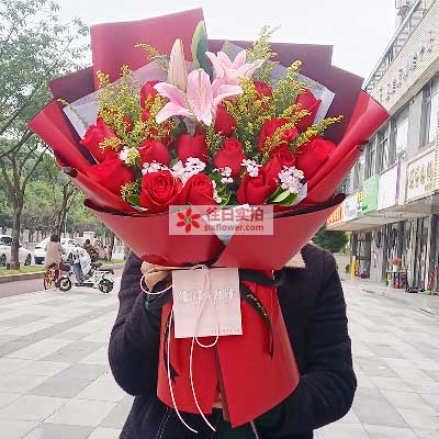 贵港19朵红玫瑰百合，与你幸福前行