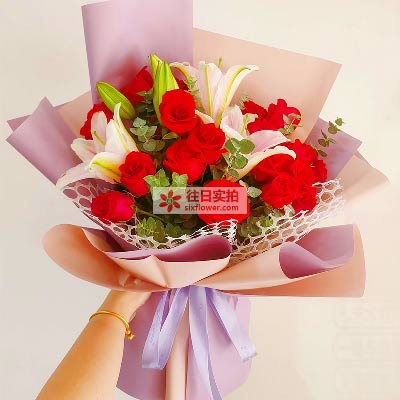 贵港18朵红玫瑰百合，真情相守一生